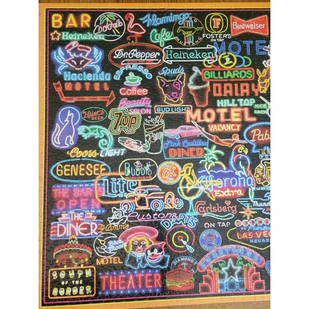 White Mountain 2017 NEON SIGNS Puzzle #1061 COMPLETE